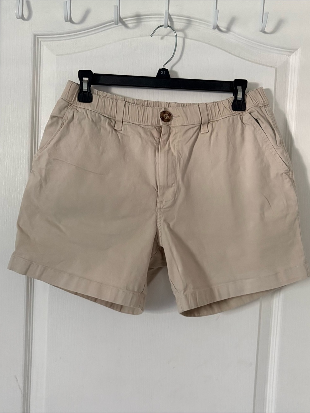 chubbies Beige Flat-Front Cotton Shorts